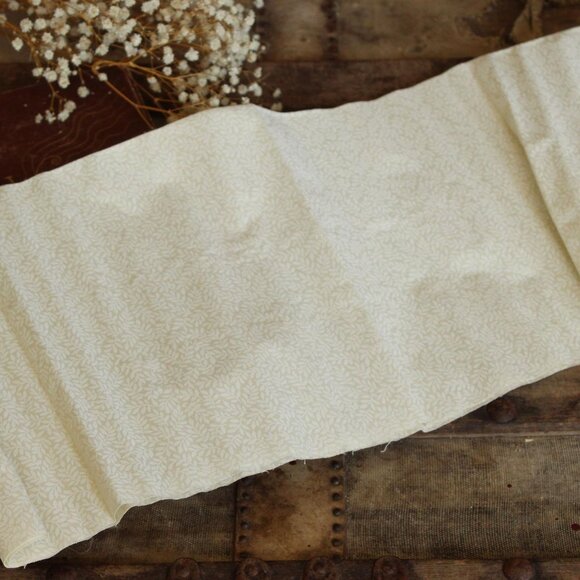 Vintage Fabric Fat Quarter, Quilt Fabric Scrap, Yellow and Cream Calico 19x22" - Picture 6 of 10